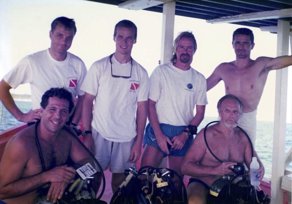 Tom Mount and author Simon Pridmore with trimix students in Thailand in 1997."