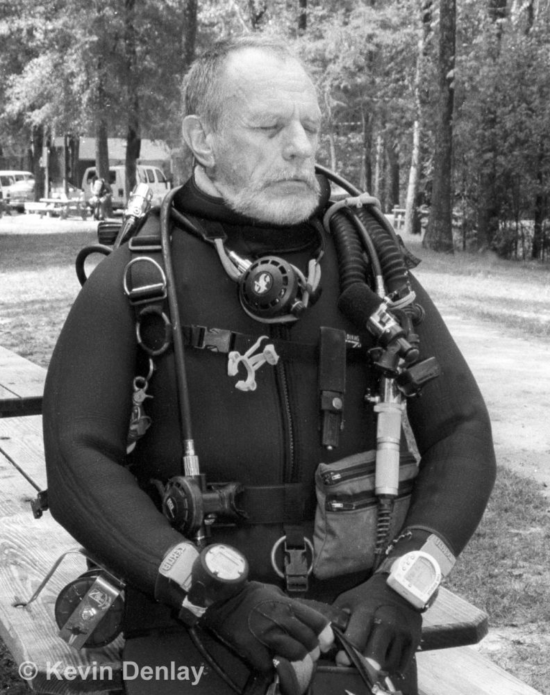 Tom Mount pre-visualizing a dive at Ginnie Springs.