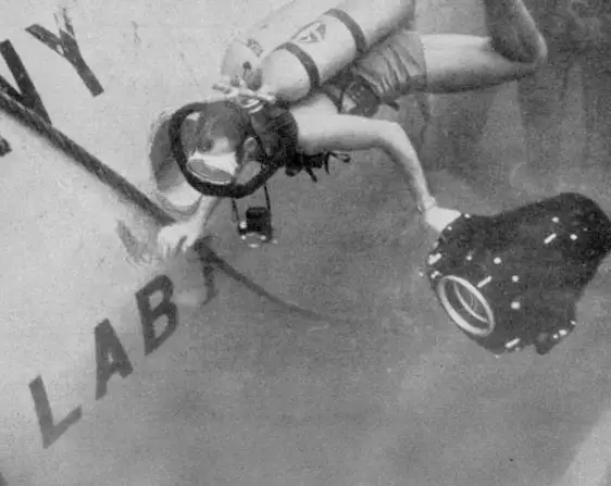 Bernie Campoli documenting the first dives on Sealab I