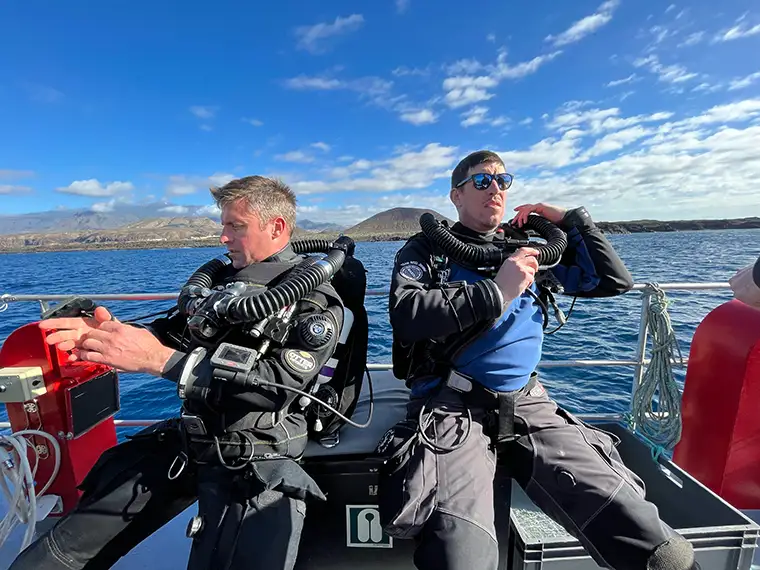 Edd Stockdale and Tim Clements getting ready for a dive