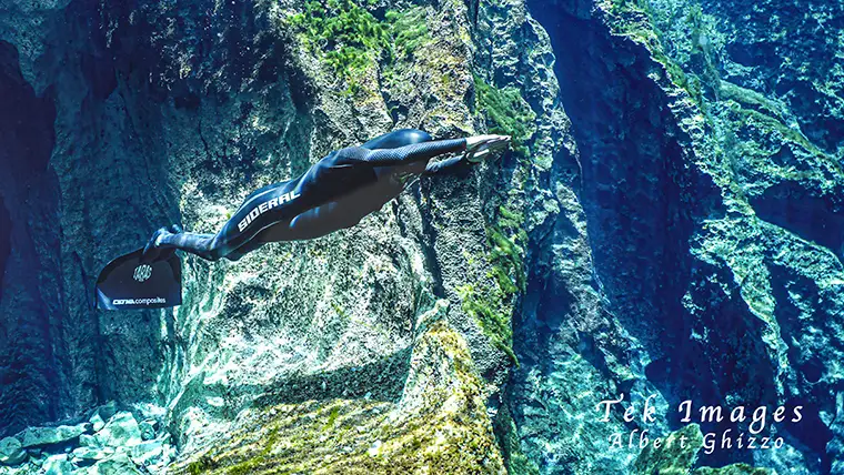 Diving with the Hydrophilis in Font Estramar, France